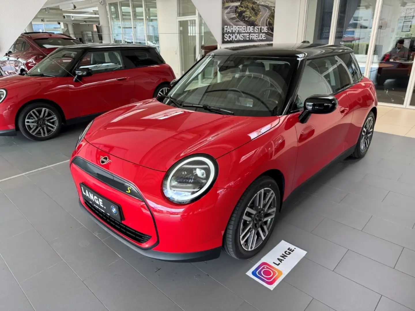 MINI Cooper SE Mini ClassicTrim Pano Kam Navi Komf. Roşu - 1
