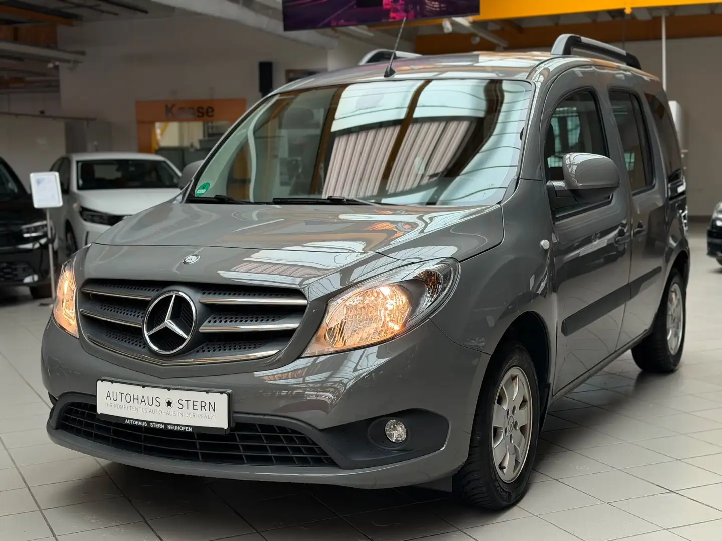 Mercedes-Benz Citan Tourer 112 lang|Automatik|SHZ|Kamera|58tkm Szürke - 1