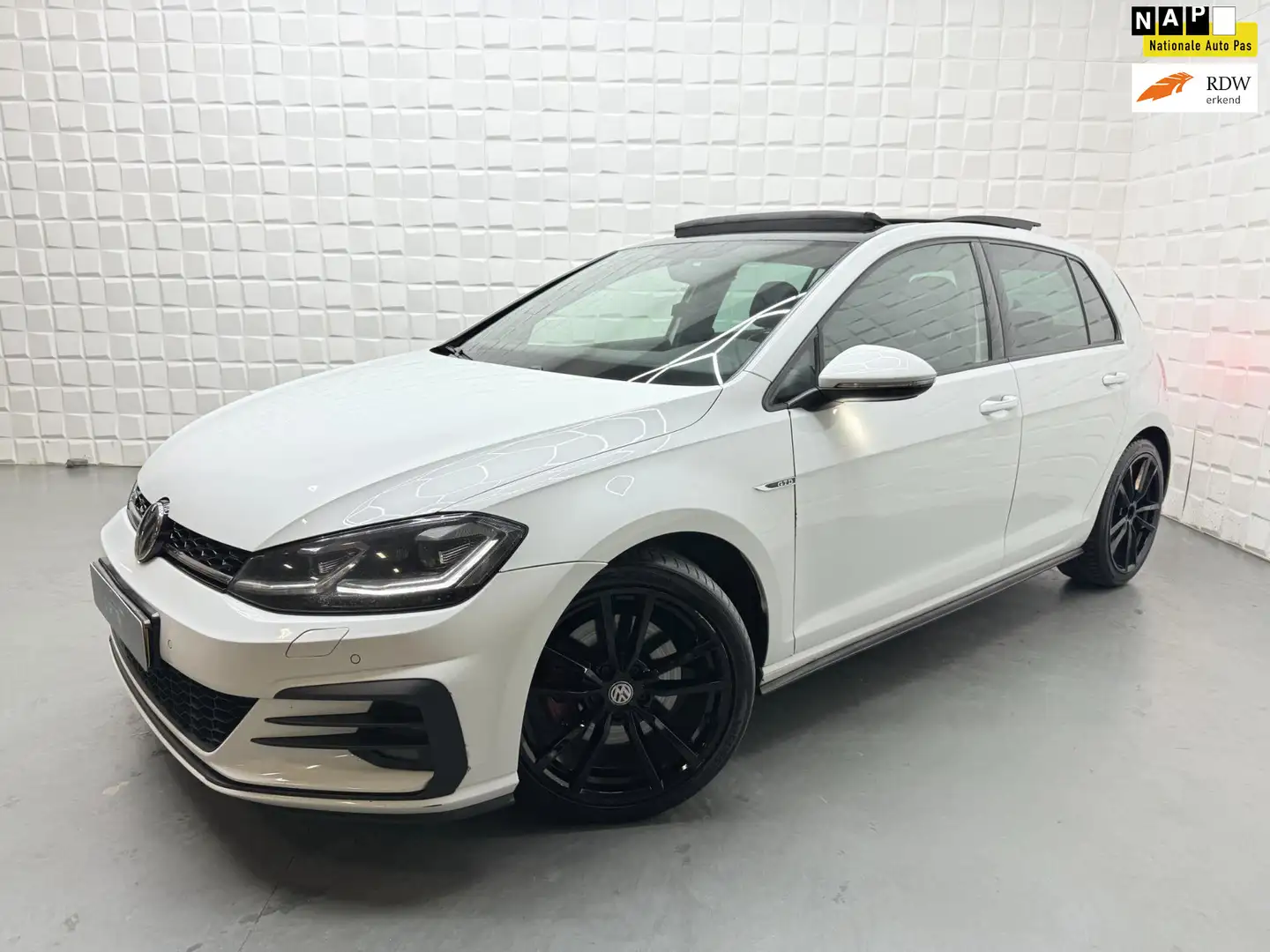 Volkswagen Golf GTD 2.0 TDI PANO VIRTUAL KEYLESS ACC Blanco - 1