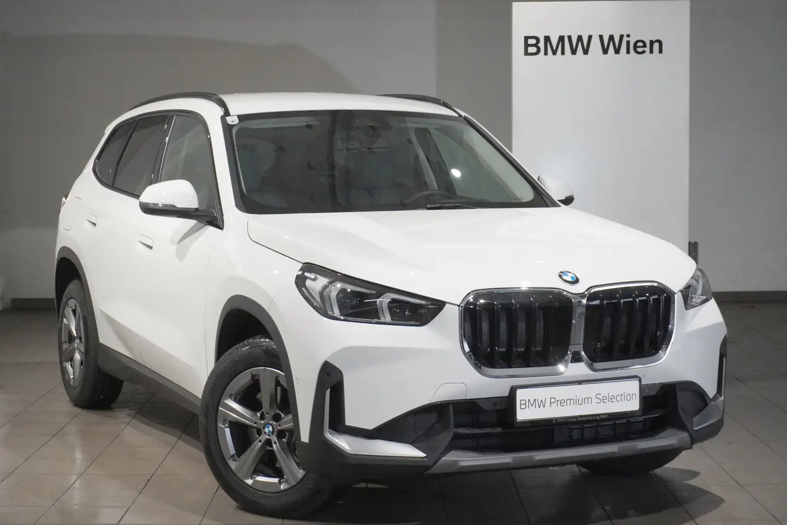 BMW X1 sDrive20d Weiß - 1