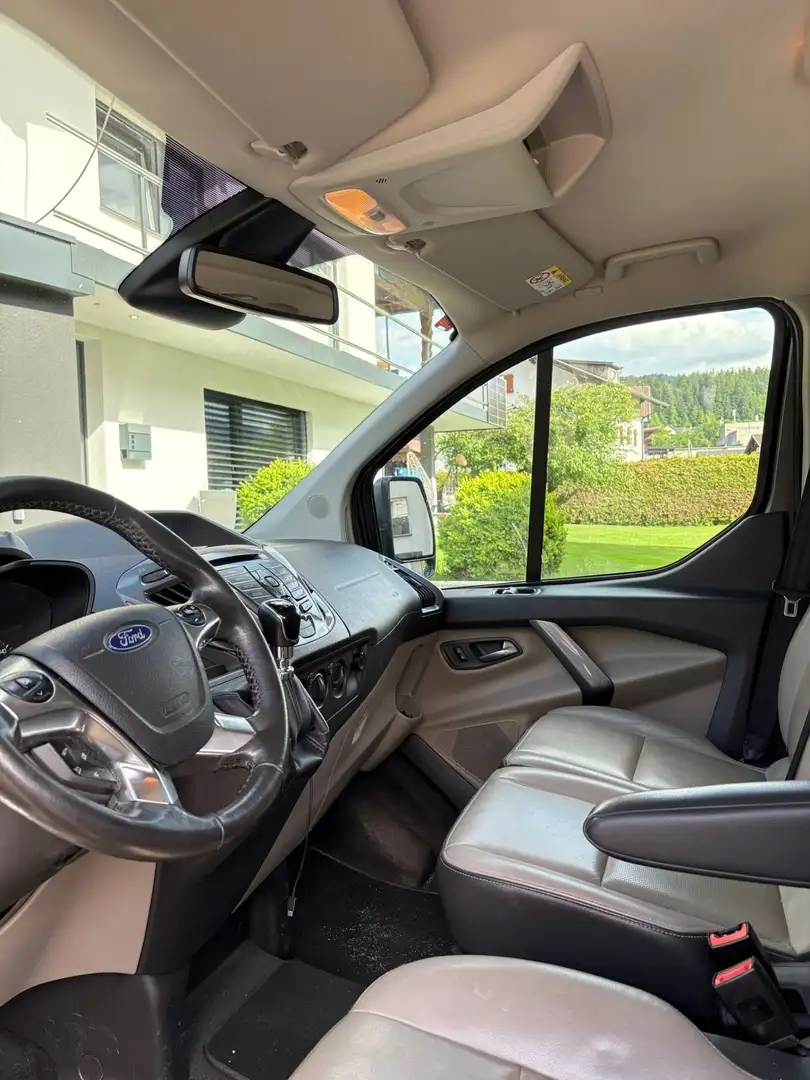 Ford Tourneo Custom Tourneo Custom L1H1 Titanium 2,0 TDCi Titanium Grau - 1