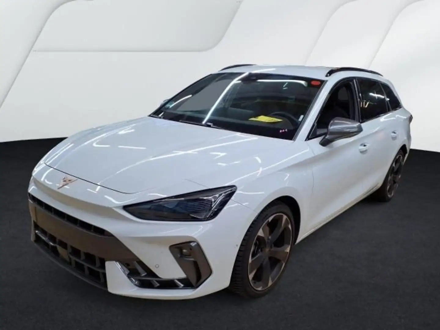 CUPRA Leon ST 1.5 eTSI DSG LED+NAVI+APP+ACC+SHZ+RFK+VC Weiß - 2