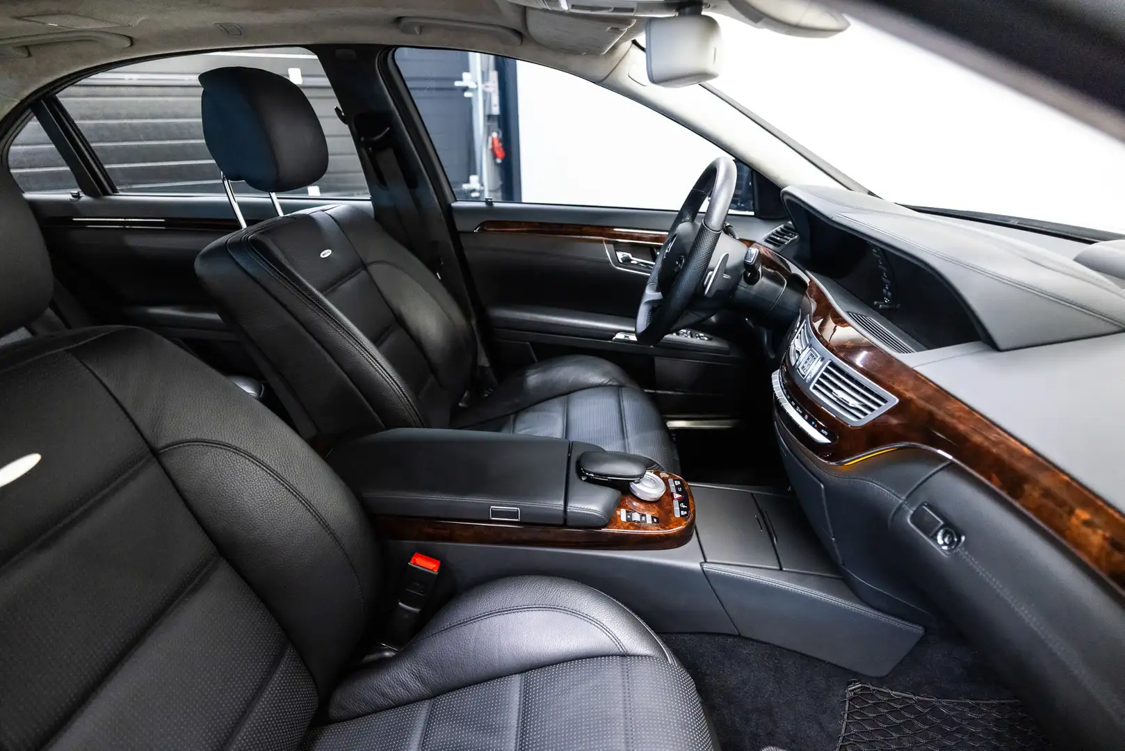 Mercedes-Benz S 63 AMG Lang Btw auto, Fiscale waarde € 12.000,- (€ 39.628 Siyah - 2