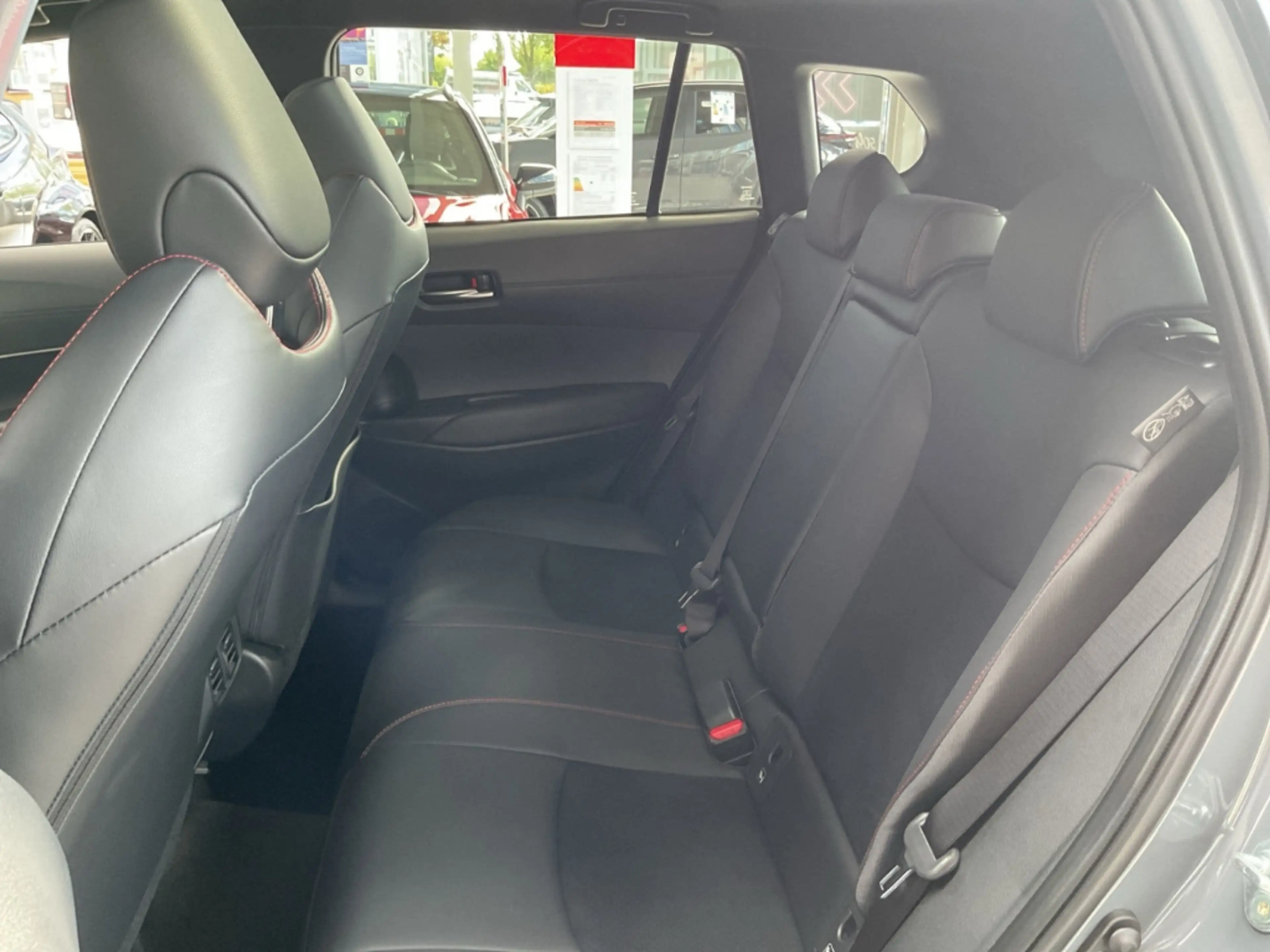 Toyota Corolla Cross Hybrid AWD GR Sport 2.0 EU6e Navi Leder LED ACC Ap — photo 11