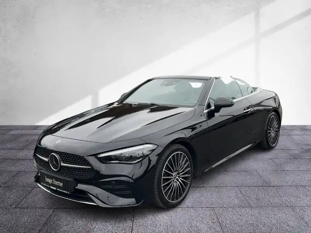 Mercedes-Benz CLE 200 4M Cabriolet NP: 89.636 AMG LRHZG Distr Ansicht 2