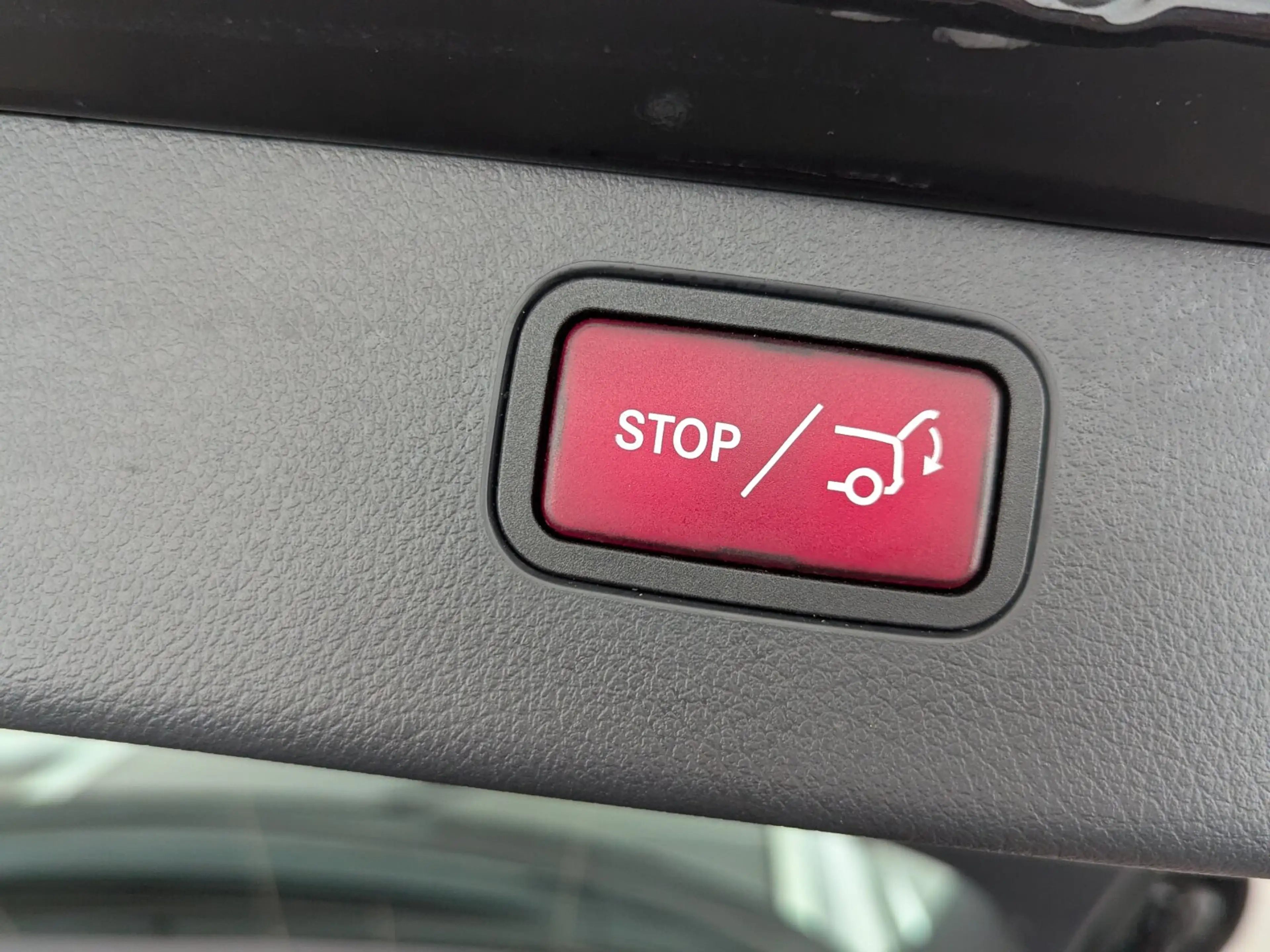 Mercedes-Benz C 220 d T Edition Avantgarde LED+NAVI+AHK+ACC+ Distronic/Park-Assist./L-R Sensor/Dachrel./eFH. — photo 14
