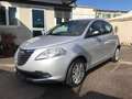 Lancia Ypsilon 1.2 69 CV 5 porte S&S Silver Grau - thumbnail 2
