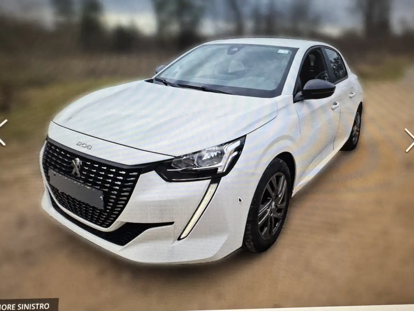 Peugeot 208 208 1.2 puretech Active Pack s Weiß - 1