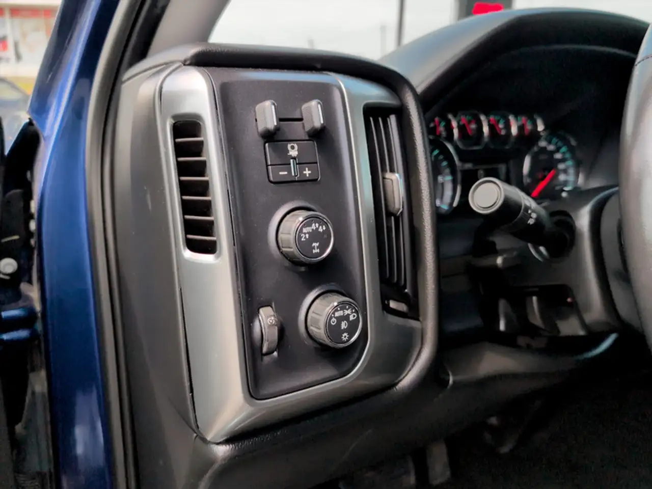 Chevrolet Silverado 1500 снимка Chevrolet Silverado 1500