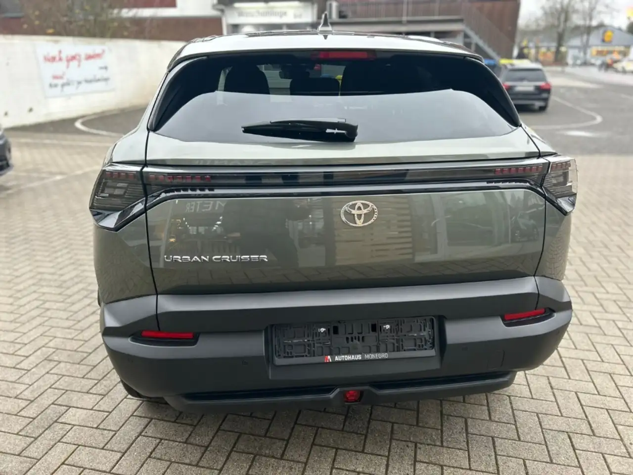 Toyota Urban Cruiser Teamplayer 61kwh SHZ RFK PDC Apple Car play Key Le 4