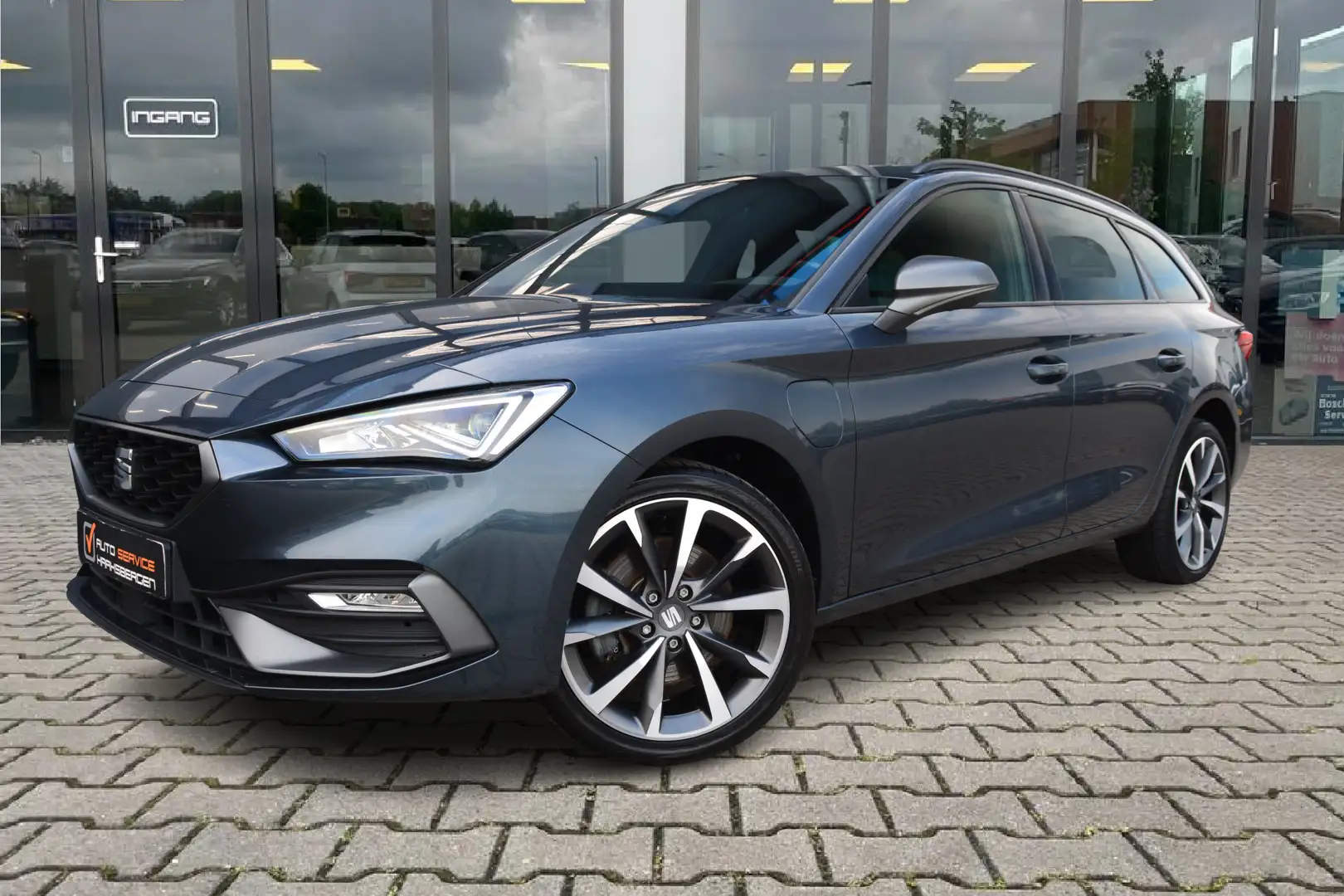 SEAT Leon e-Hybrid Sportstourer 1.4 TSI eHybrid PHEV FR Business Inte Grigio - 1