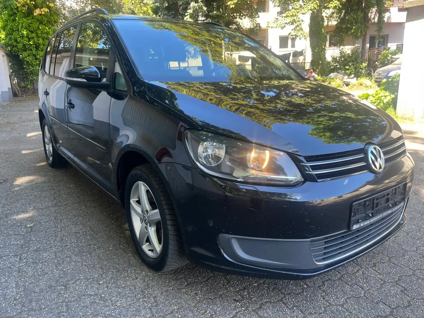 Volkswagen Touran Comfortline, Automatik, 2-Hand,7-Sitzer Schwarz - 2