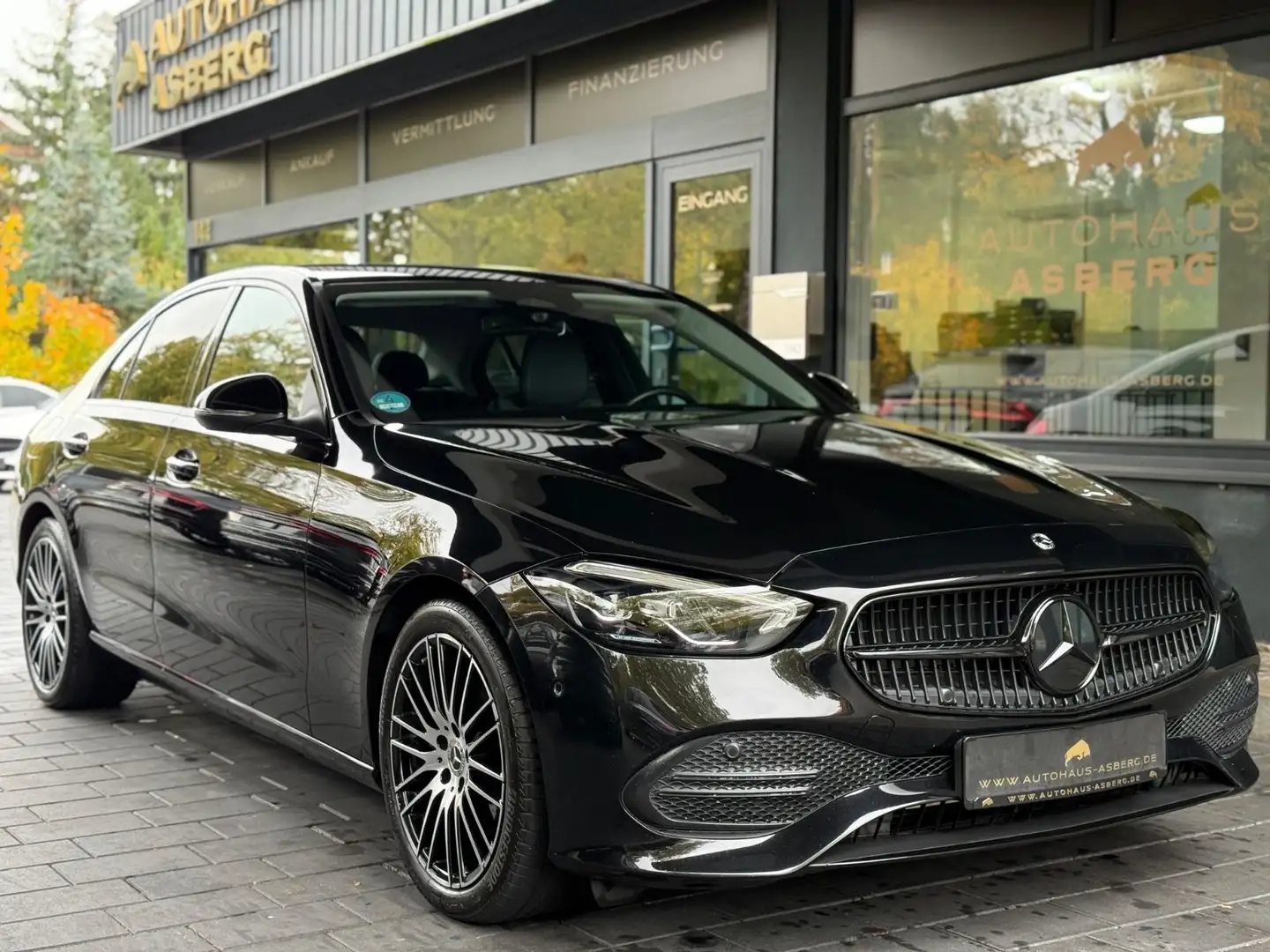 Mercedes-Benz C 300 Lim. AVANTGARDE/MEMORY/AHK/LED/TOTW Noir - 1