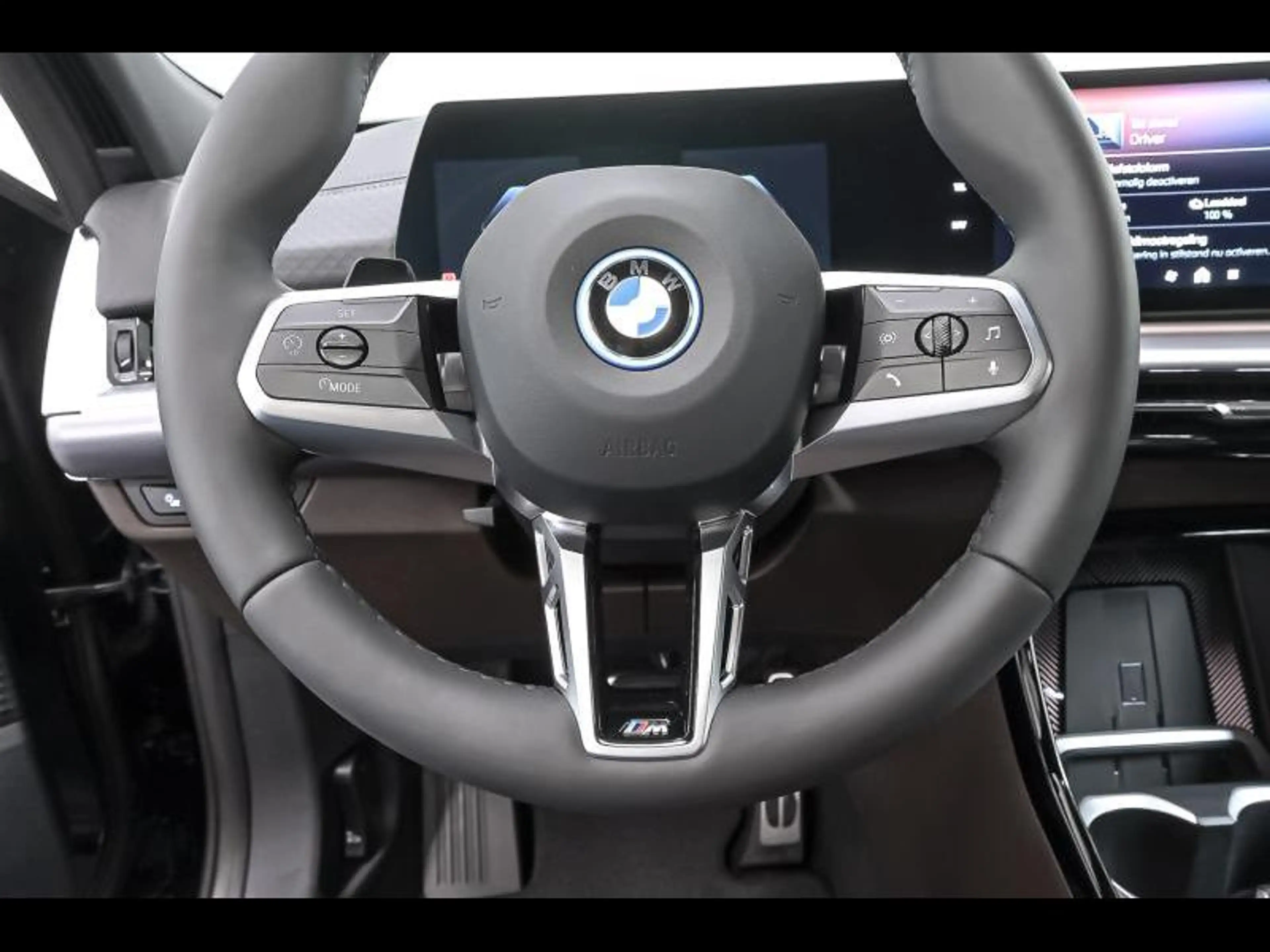BMW iX2 eDrive20 - Msport|Cam|Comfort|Zetelvw — photo 7