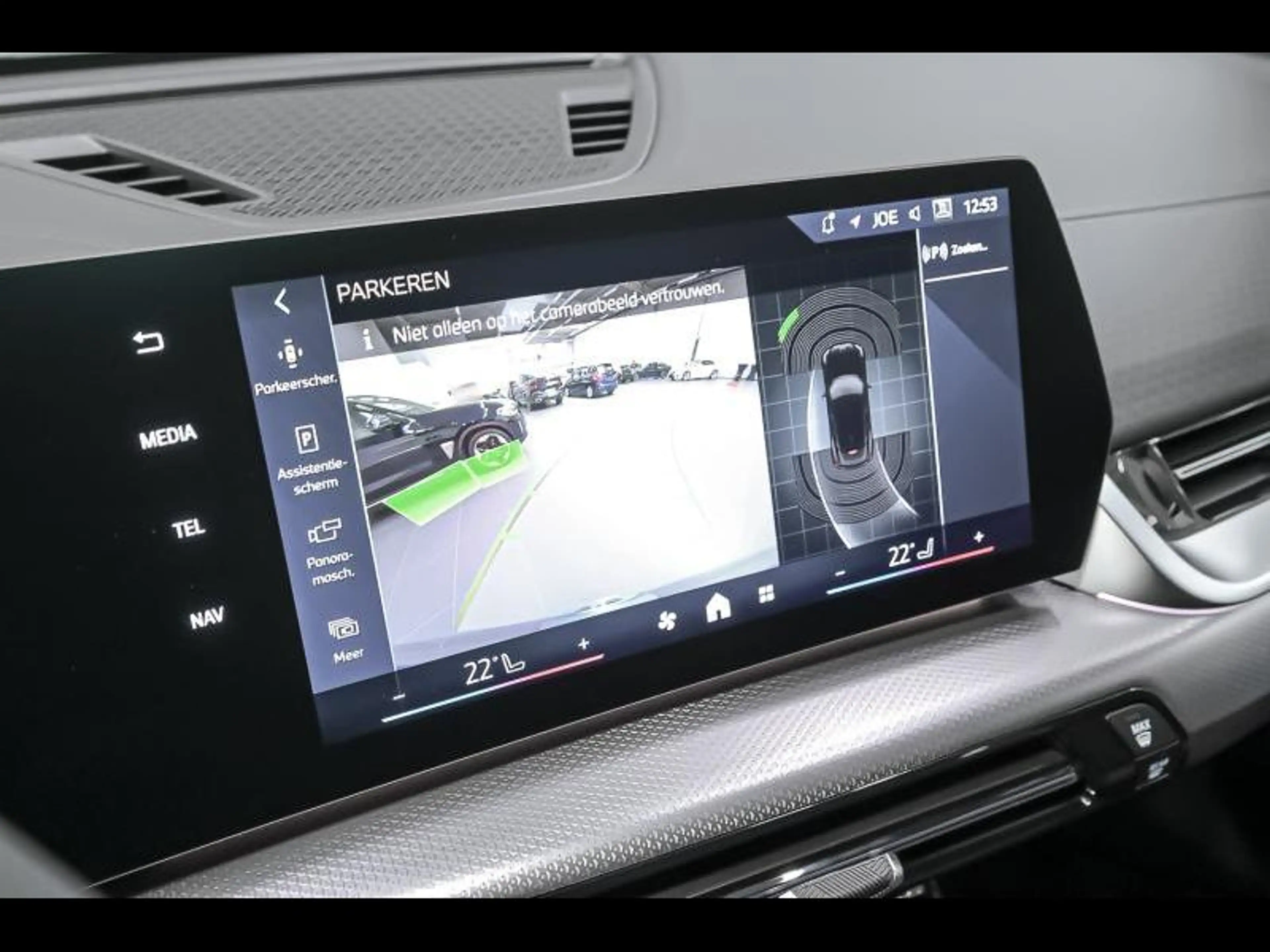 BMW iX2 eDrive20 - Msport|Cam|Comfort|Zetelvw — photo 12