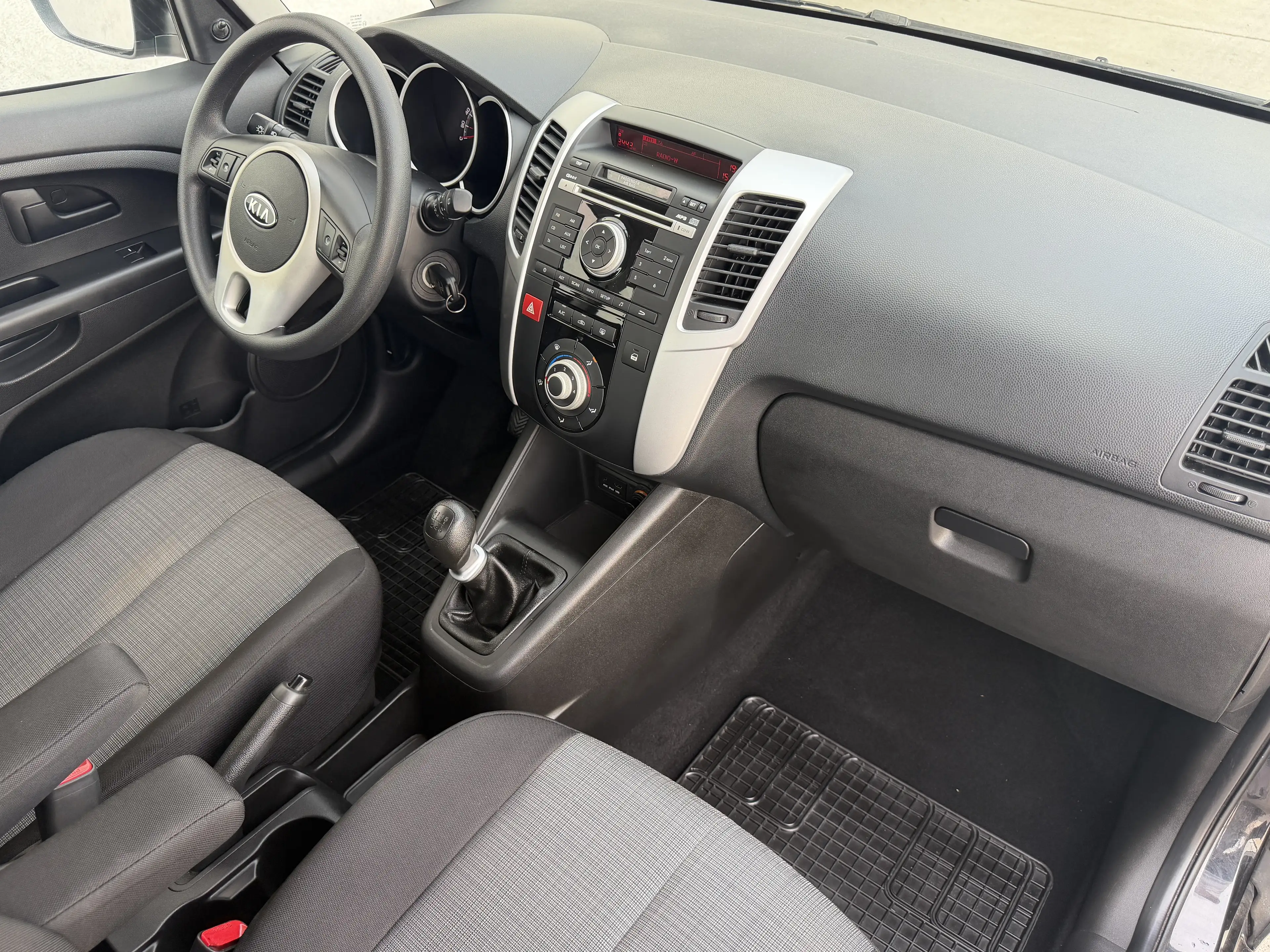 Kia Venga Venga 1,4 CRDI ECO Dynamics — photo 10