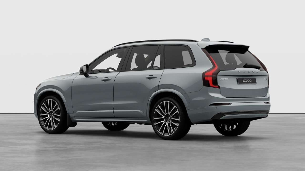 2026 Volvo XC90 B6 AWD Ultra Dark Theme 7-Seater alt 2
