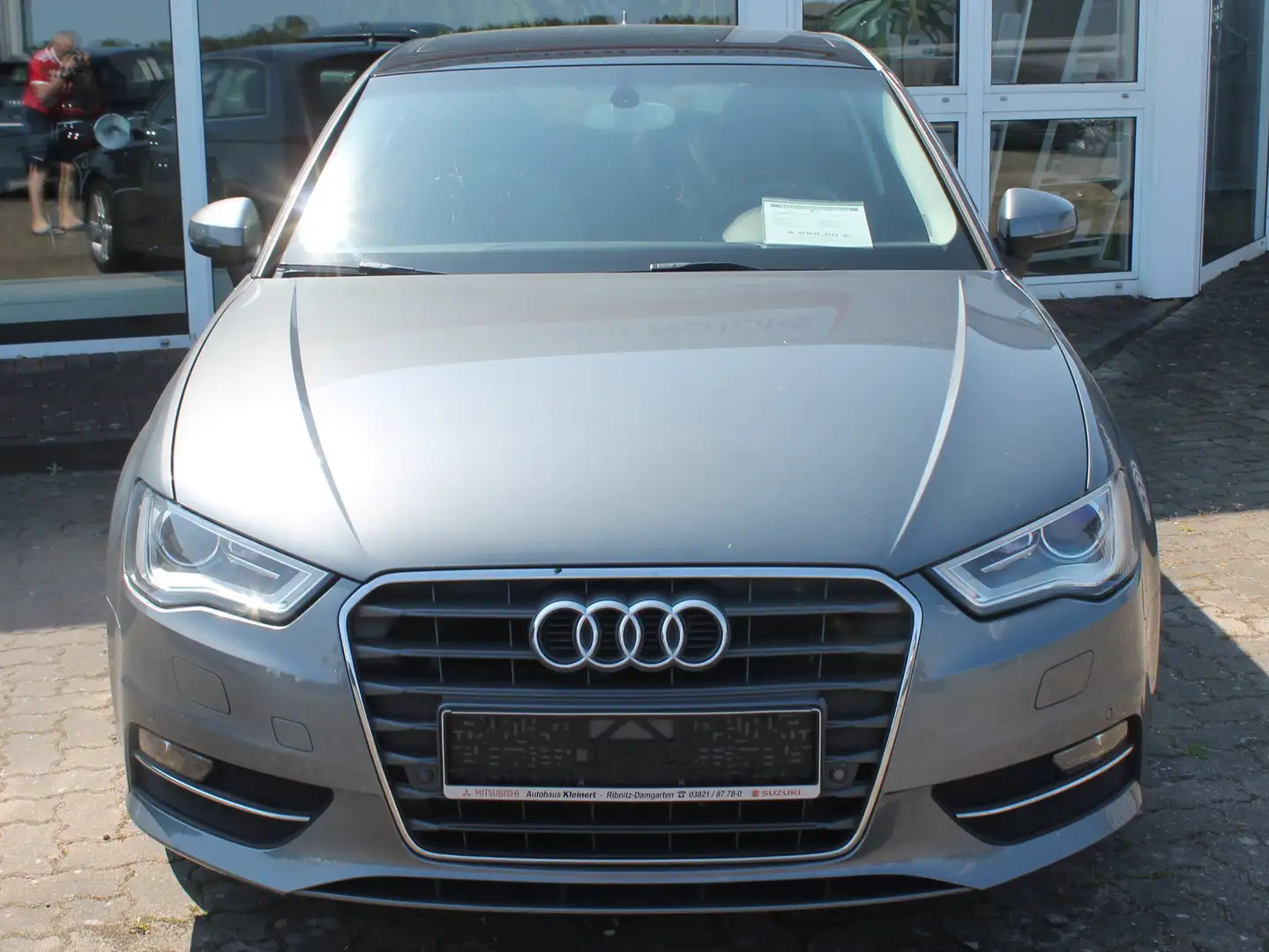 Audi A3 1.4 TFSI Ambition Grau - 2