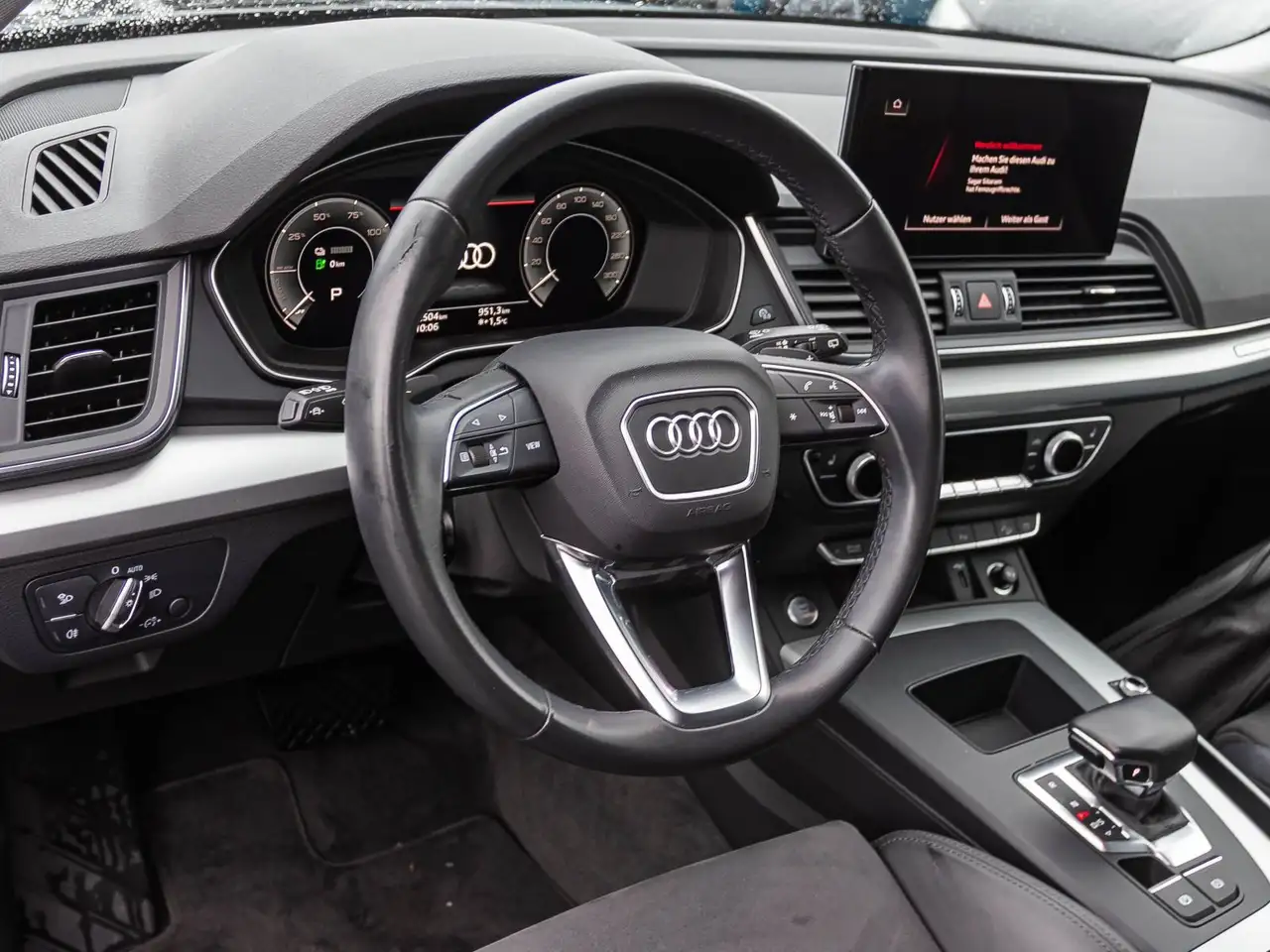 Audi Q5 50TFSI e advanced qu Navi LED Standklima ACC 12