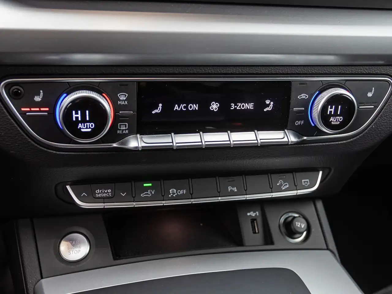 Audi Q5 50TFSI e advanced qu Navi LED Standklima ACC 15