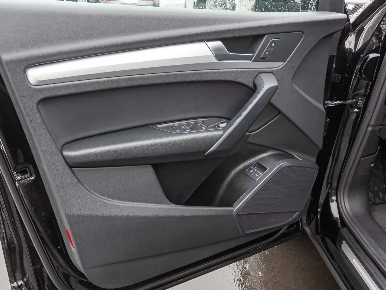 Audi Q5 50TFSI e advanced qu Navi LED Standklima ACC 10