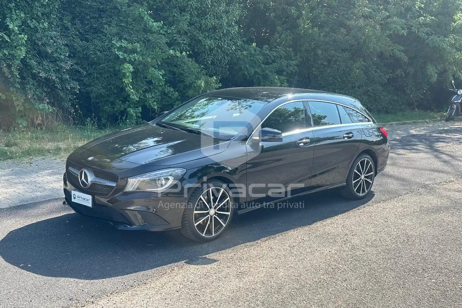 Mercedes-Benz CLA 220 CLA 220 d S.W. Automatic Premium Dark Night Nero - 1