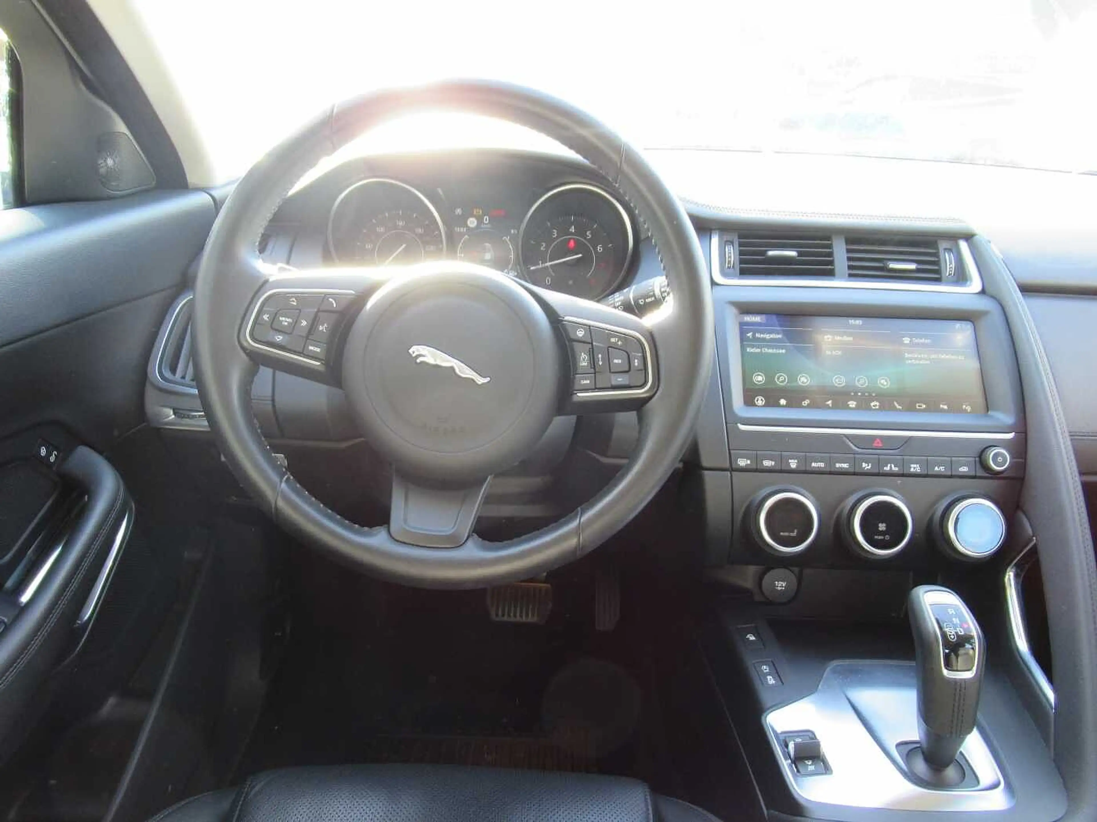 Jaguar E-Pace P200 AWD Aut. R-Dynamic S — photo 9