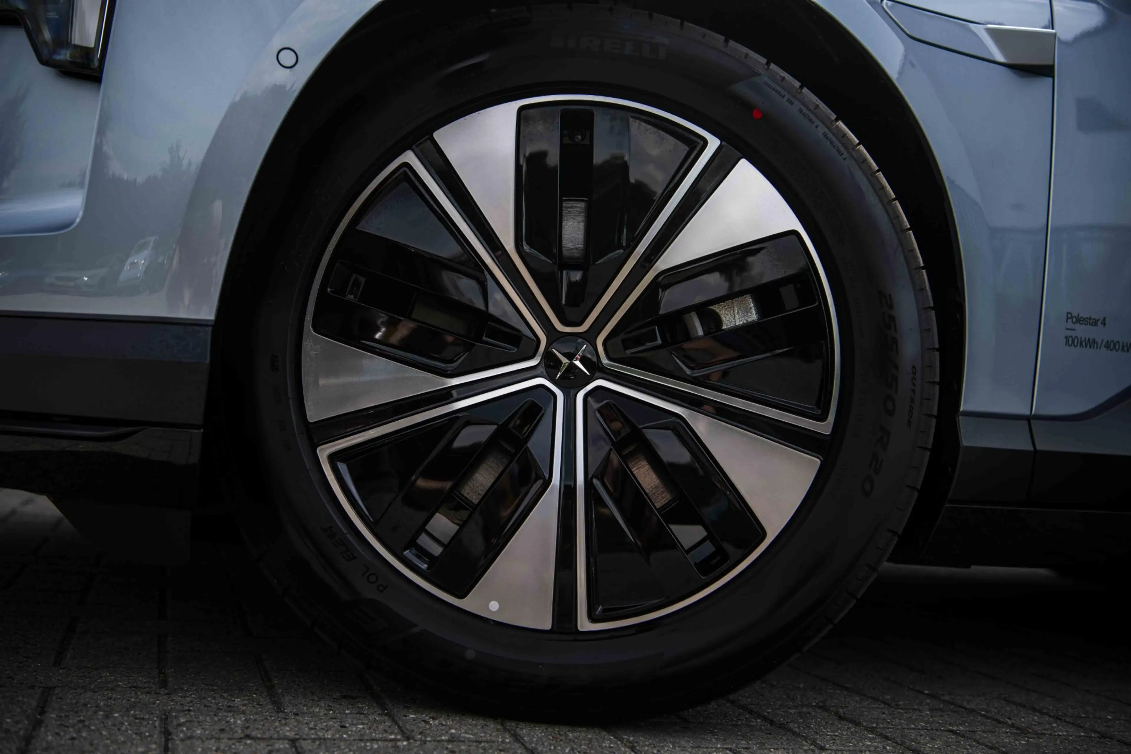 Polestar 4 Long Range Single motor Plus 100 kWh | Pilot | Hea — photo 11