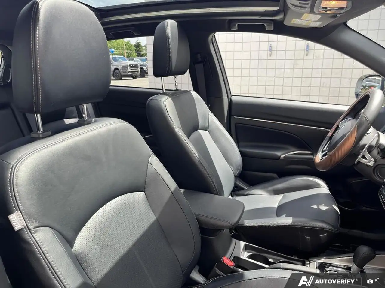 Mitsubishi RVR photo Mitsubishi RVR