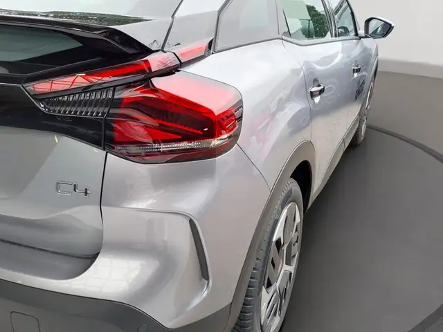 Citroen C4 view 16