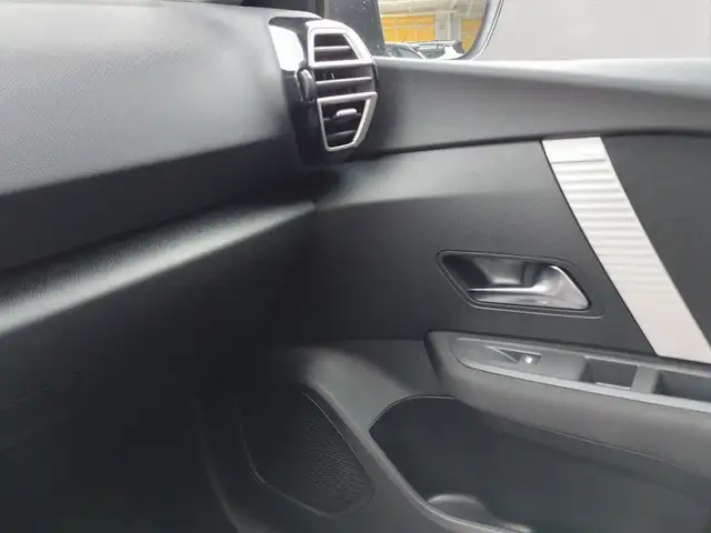 Citroen C4 view 15