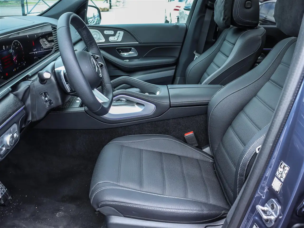 Mercedes-Benz GLS снимка Mercedes-Benz GLS