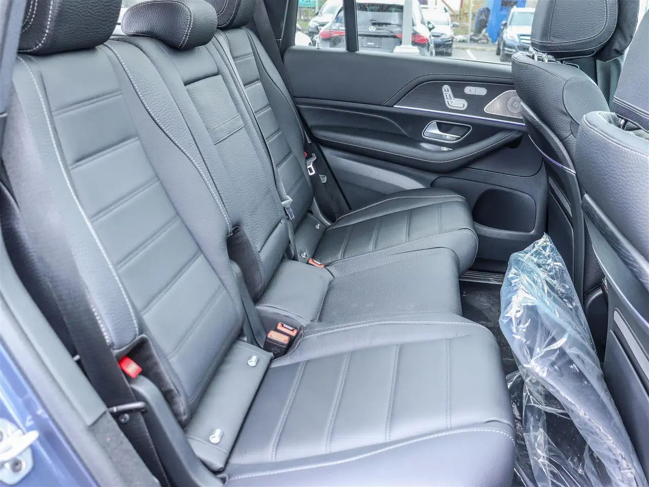 Mercedes-Benz GLS снимка Mercedes-Benz GLS