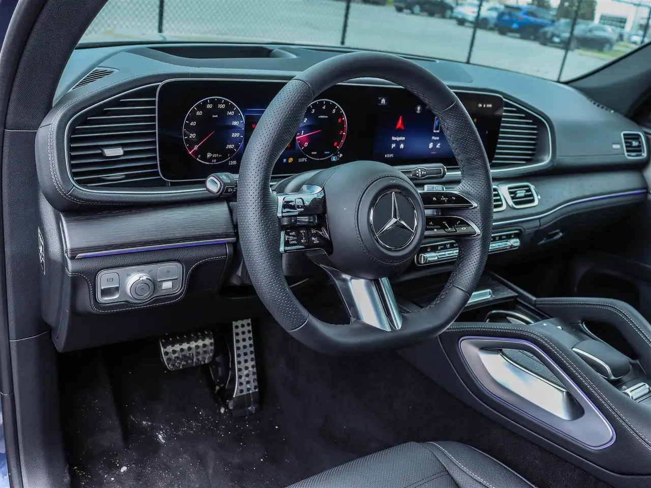 Mercedes-Benz GLS снимка Mercedes-Benz GLS