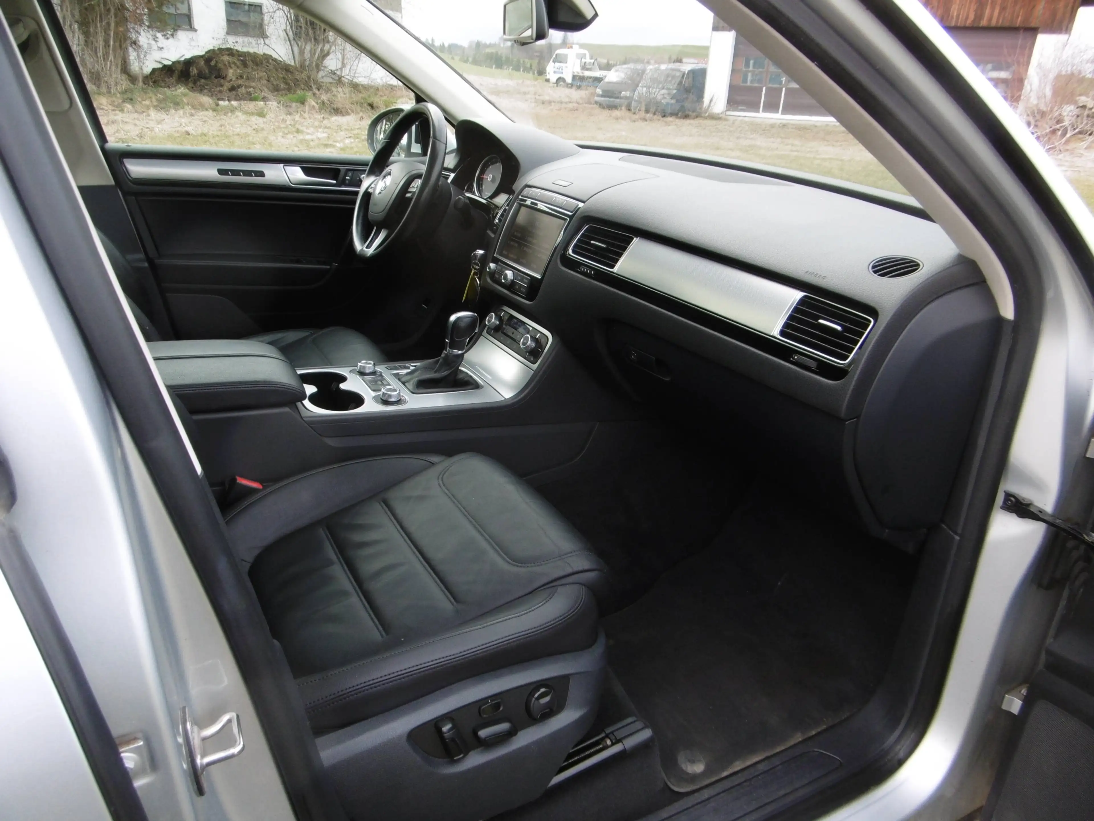 Volkswagen Touareg V6 TDI BMT/Start-Stopp Terrain Tech 4Motion — photo 4