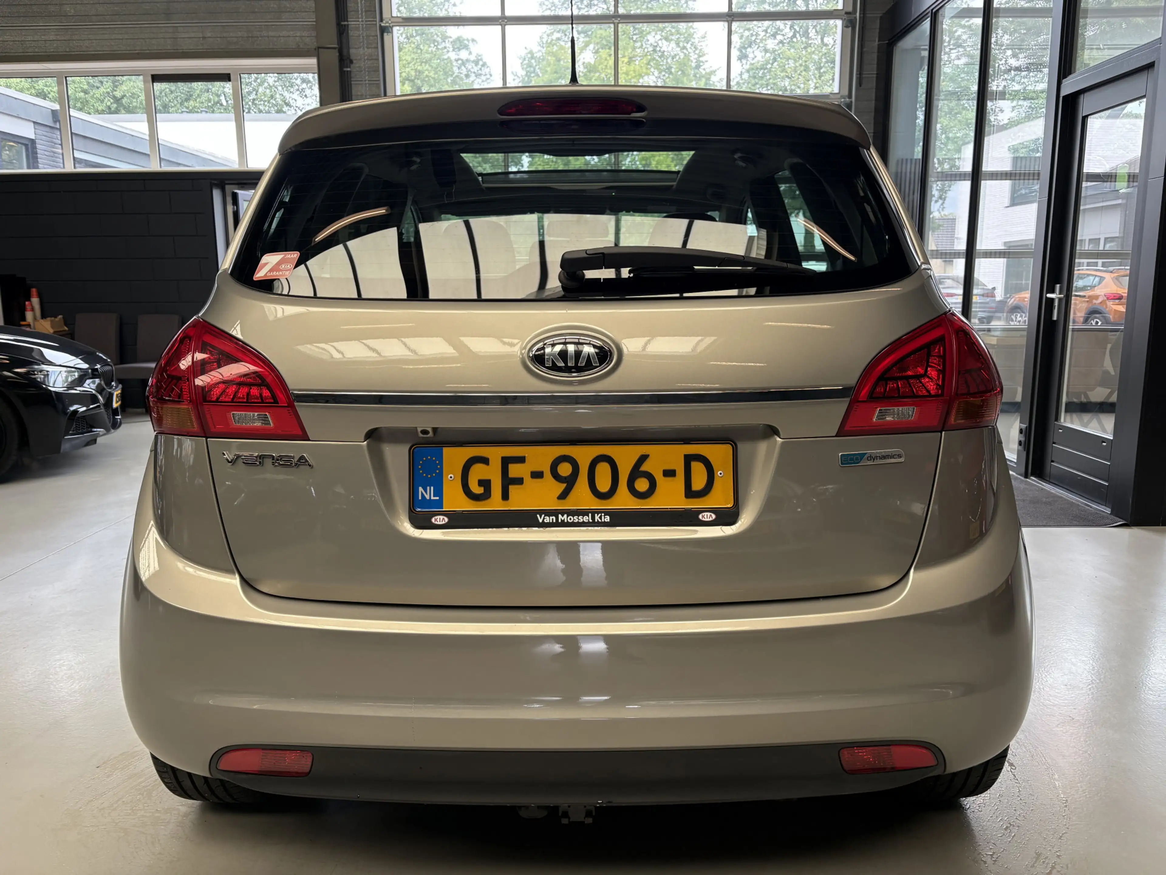Kia Venga 1.4 CVVT ExecutiveLine Camera, Navi, Schuif / kant — photo 18