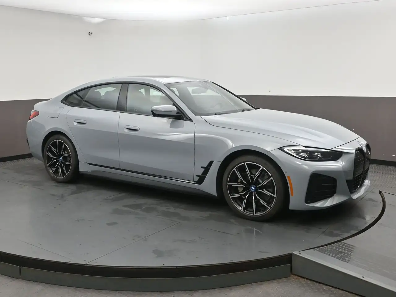 2022 BMW i4