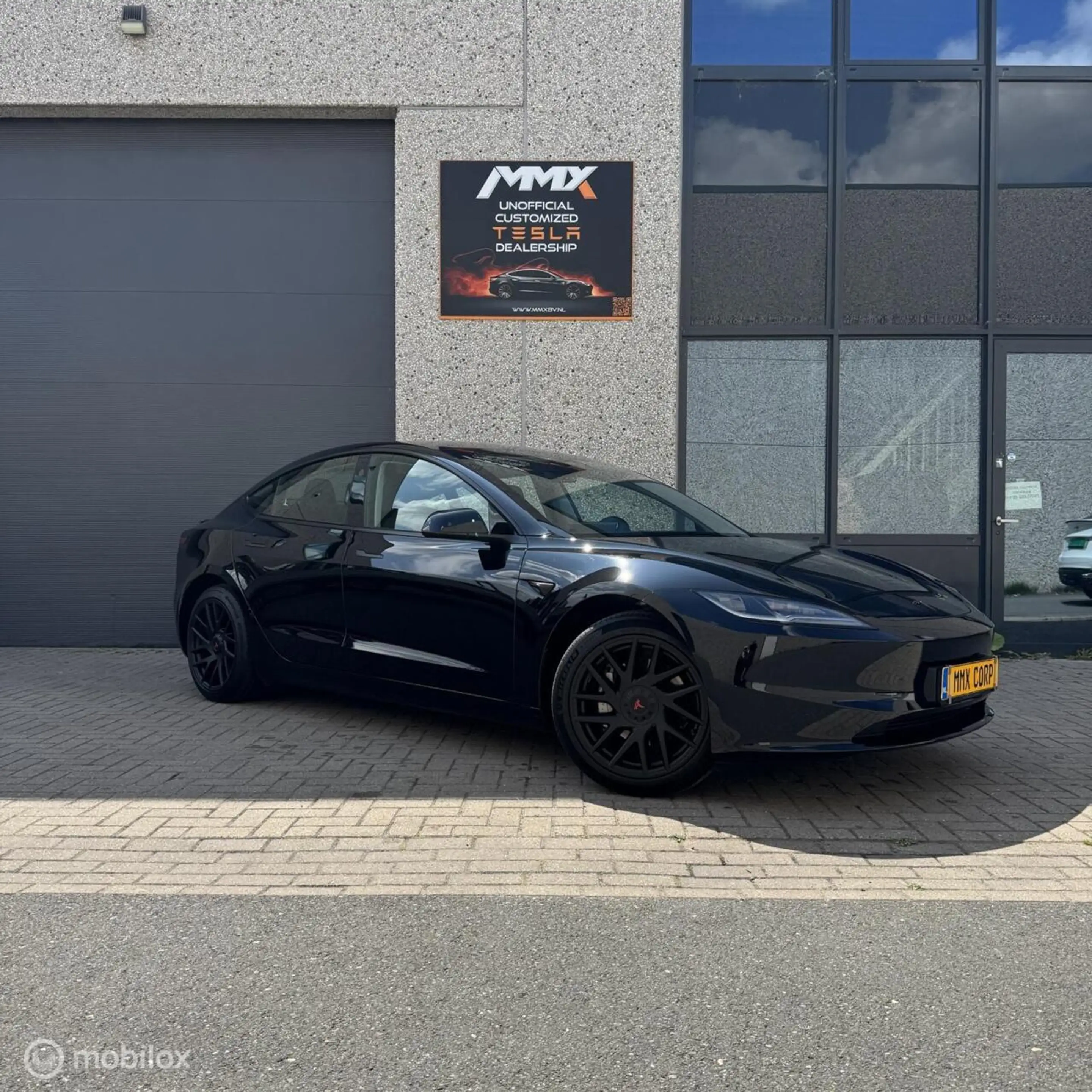 Tesla Model 3 HIGHLAND PREMIUM LFP RWD + MMX PACK — photo 3