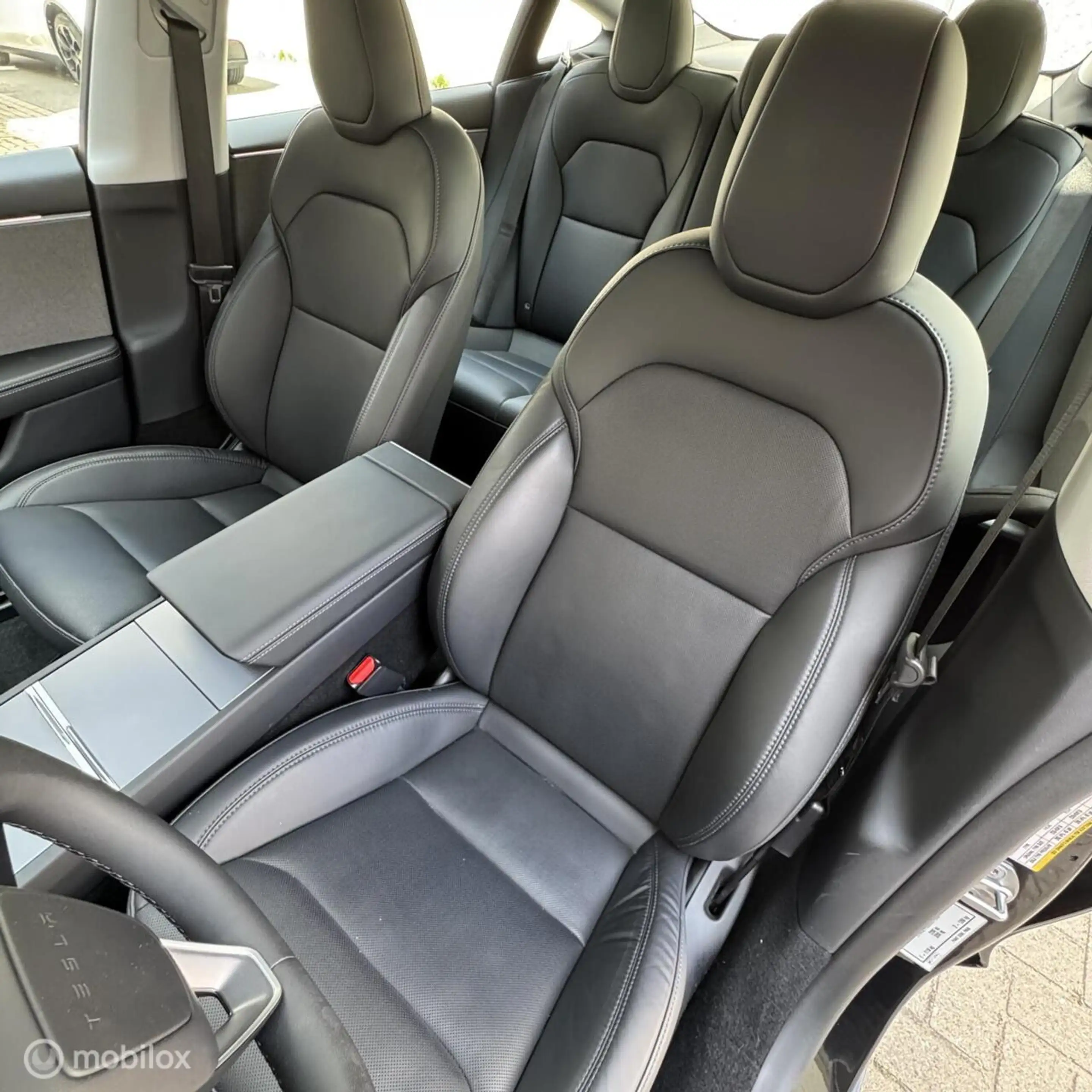 Tesla Model 3 HIGHLAND PREMIUM LFP RWD + MMX PACK — photo 9