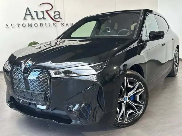 BMW Ix view 2