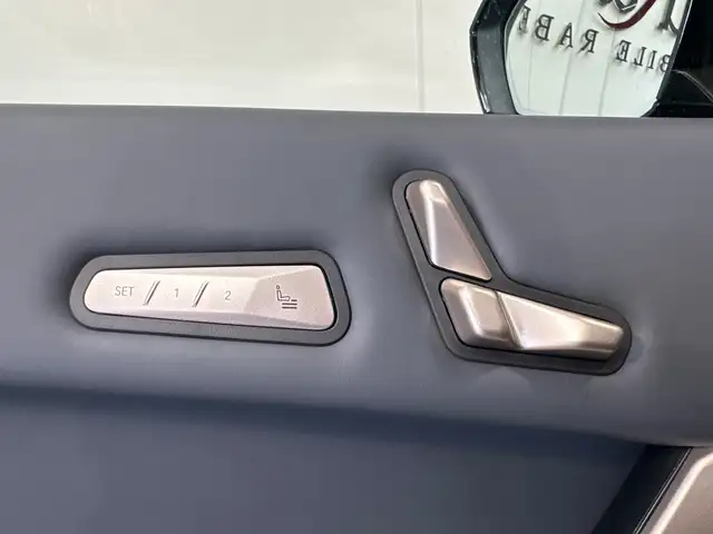 BMW Ix view 11