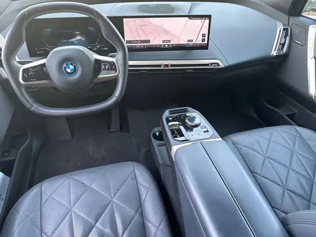 BMW Ix view 17