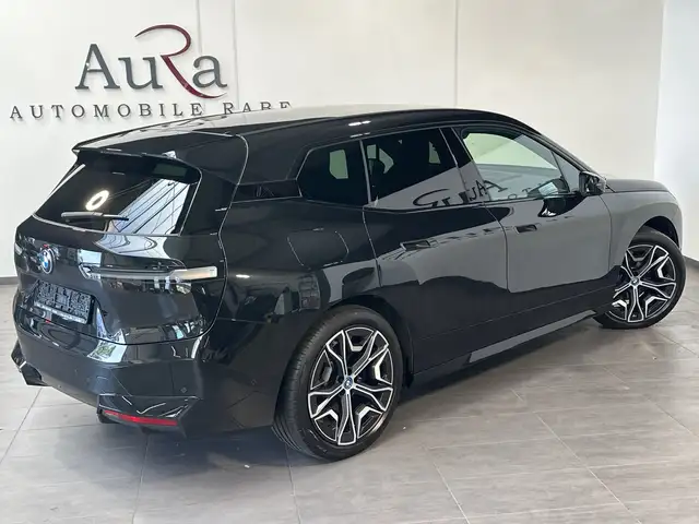 BMW Ix view 5