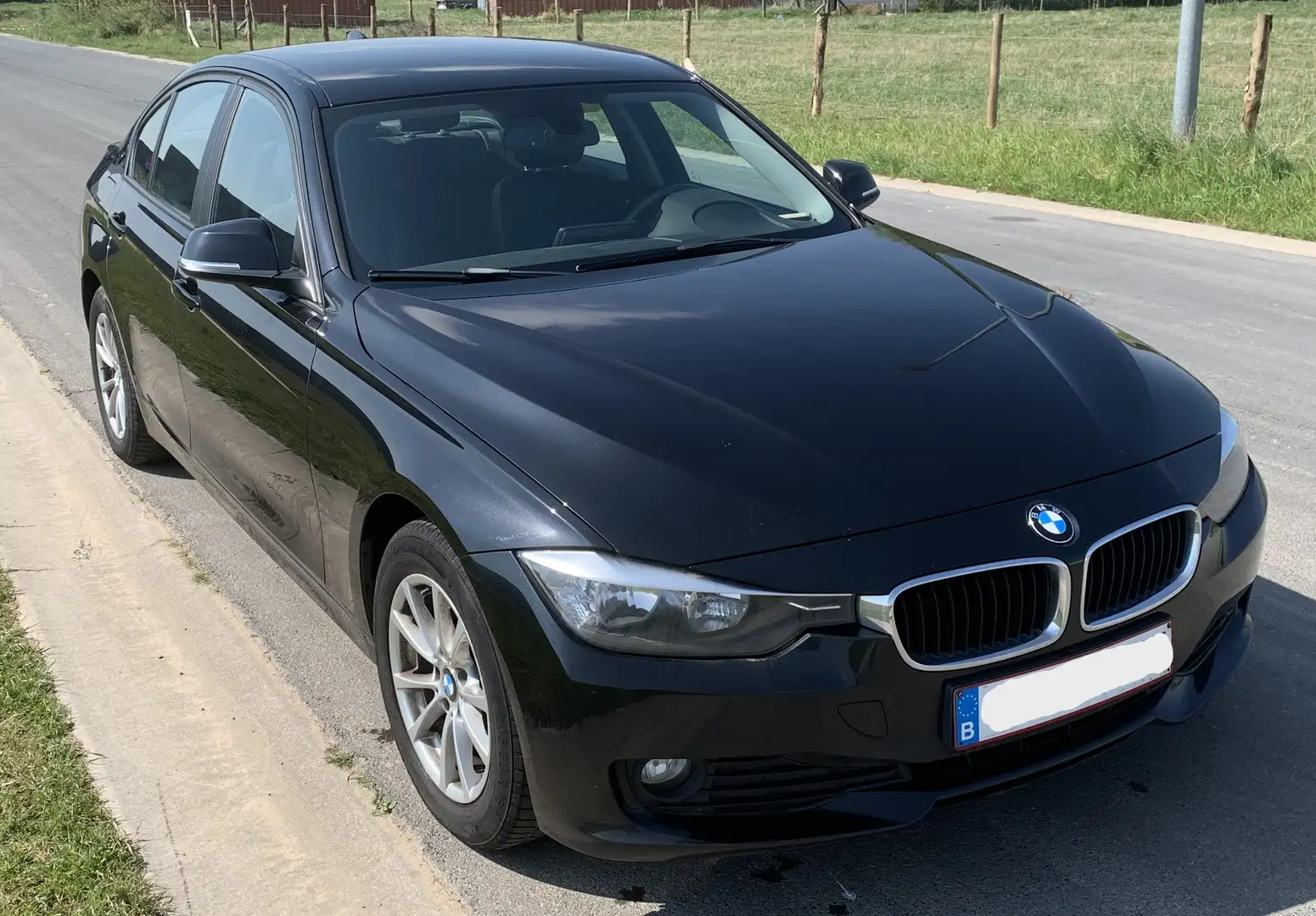 BMW 316 316d Luxury Line Noir - 1