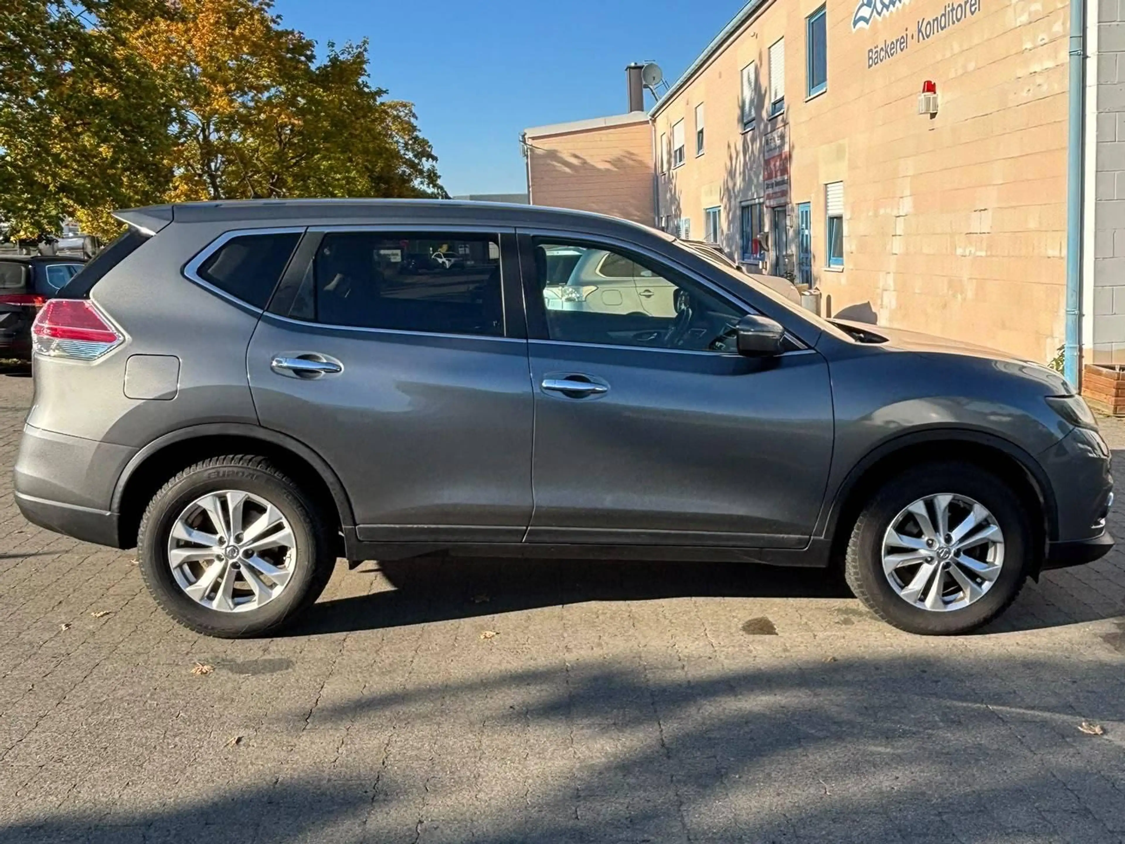 Nissan X-Trail Acent*ALLRAD*SITZHEIZUNG*GETRÄNKEKÜHLUNG*BLUETOOTH*PDC*ALU* — photo 8