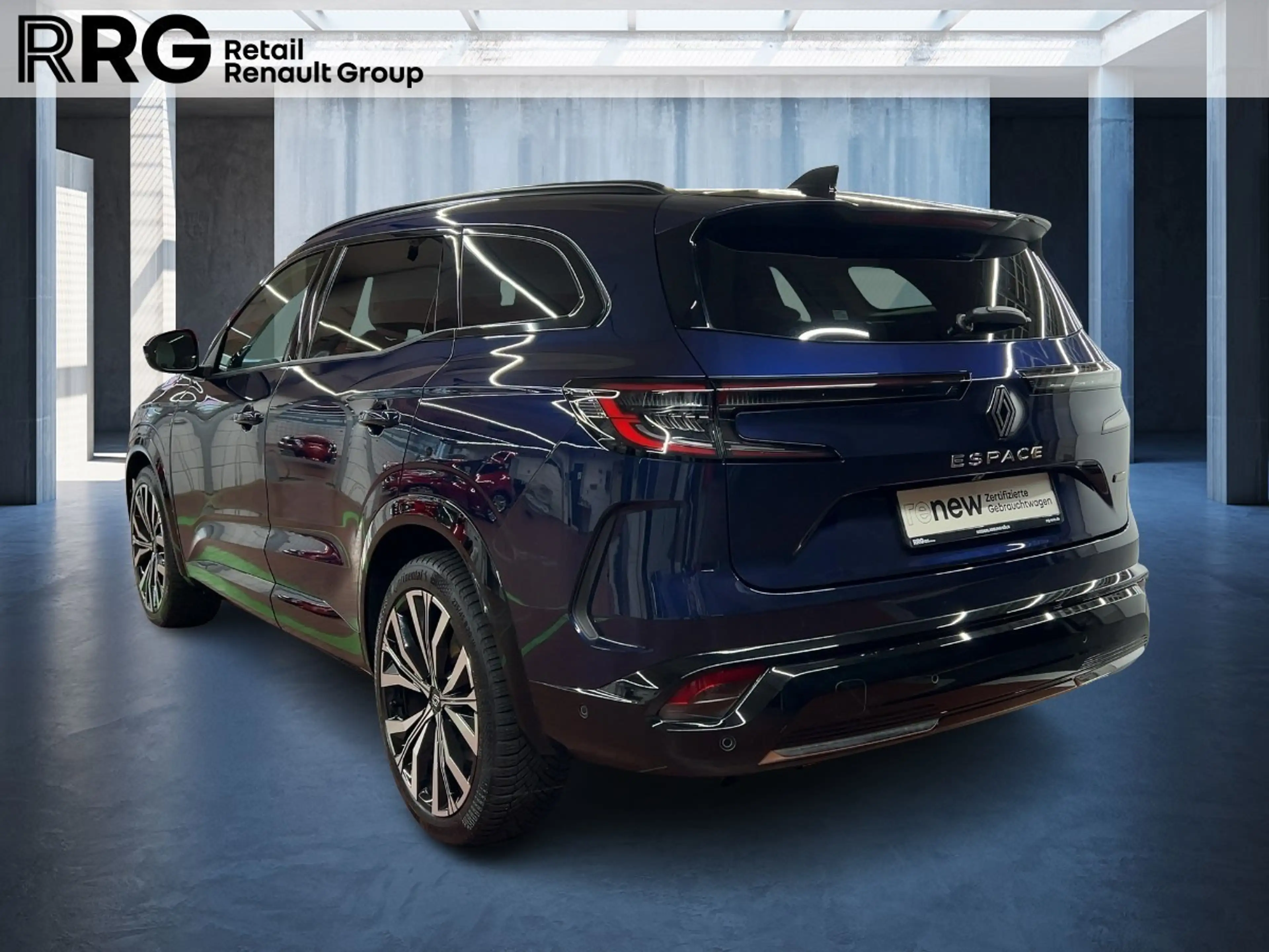 Renault Espace ICONIC E-TECH FULL HYBRID 200 PANORAMADACH — photo 4