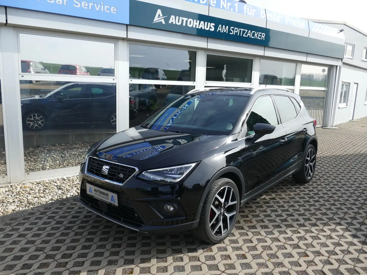 SEAT Arona 1.0 TSI FR *Neujahrs-Angebot* Schwarz - 2