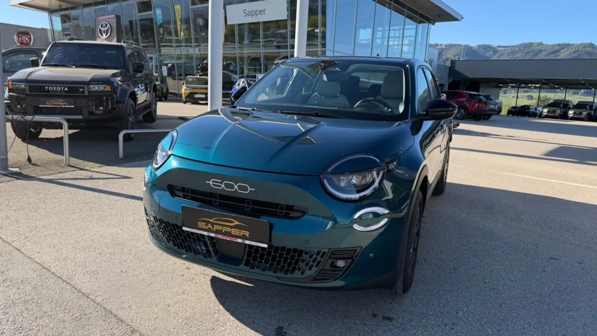 Fiat 600 Hybrid Icon Grün - 2