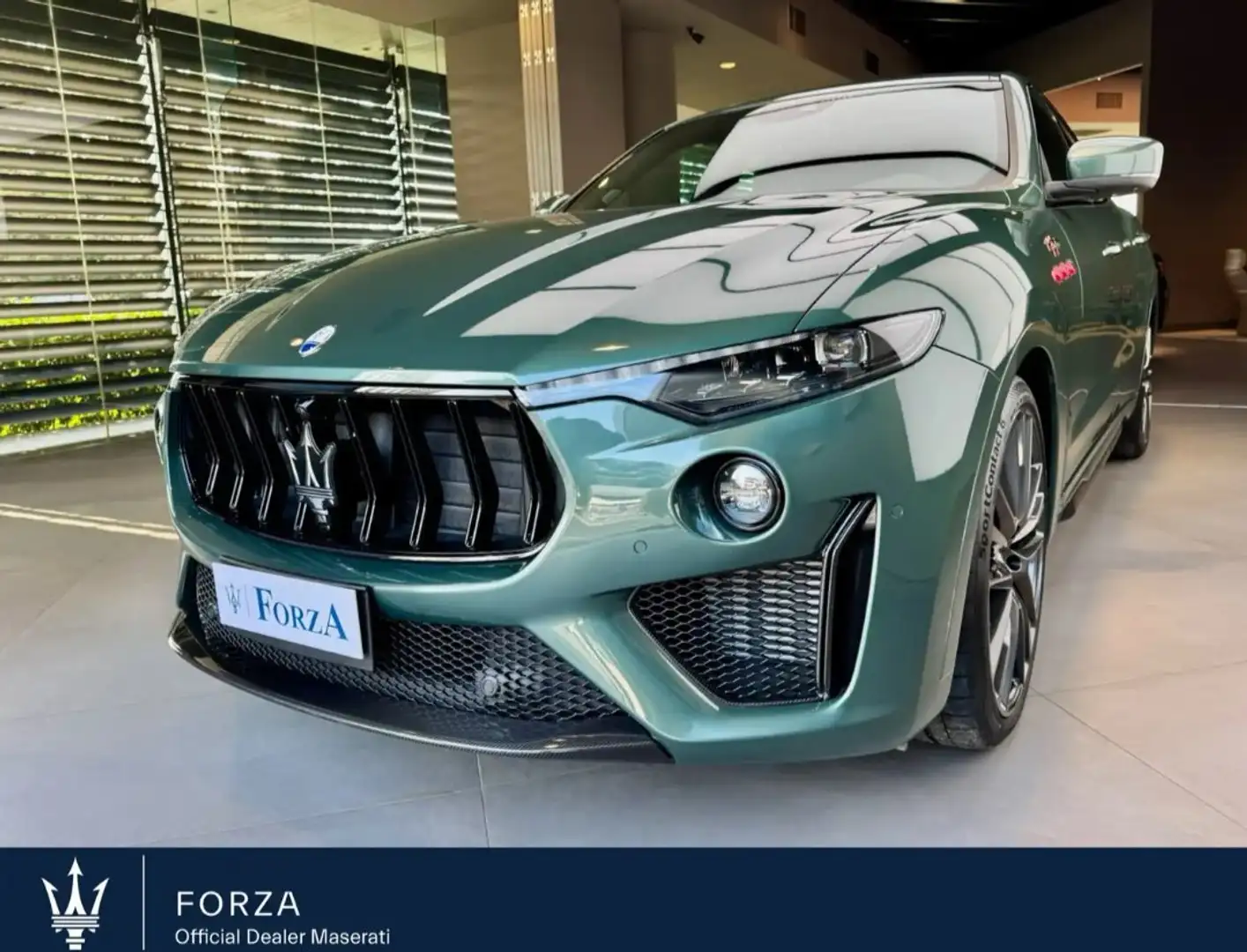 Maserati Levante Levante 3.8 V8 Trofeo 580cv auto Groen - 1