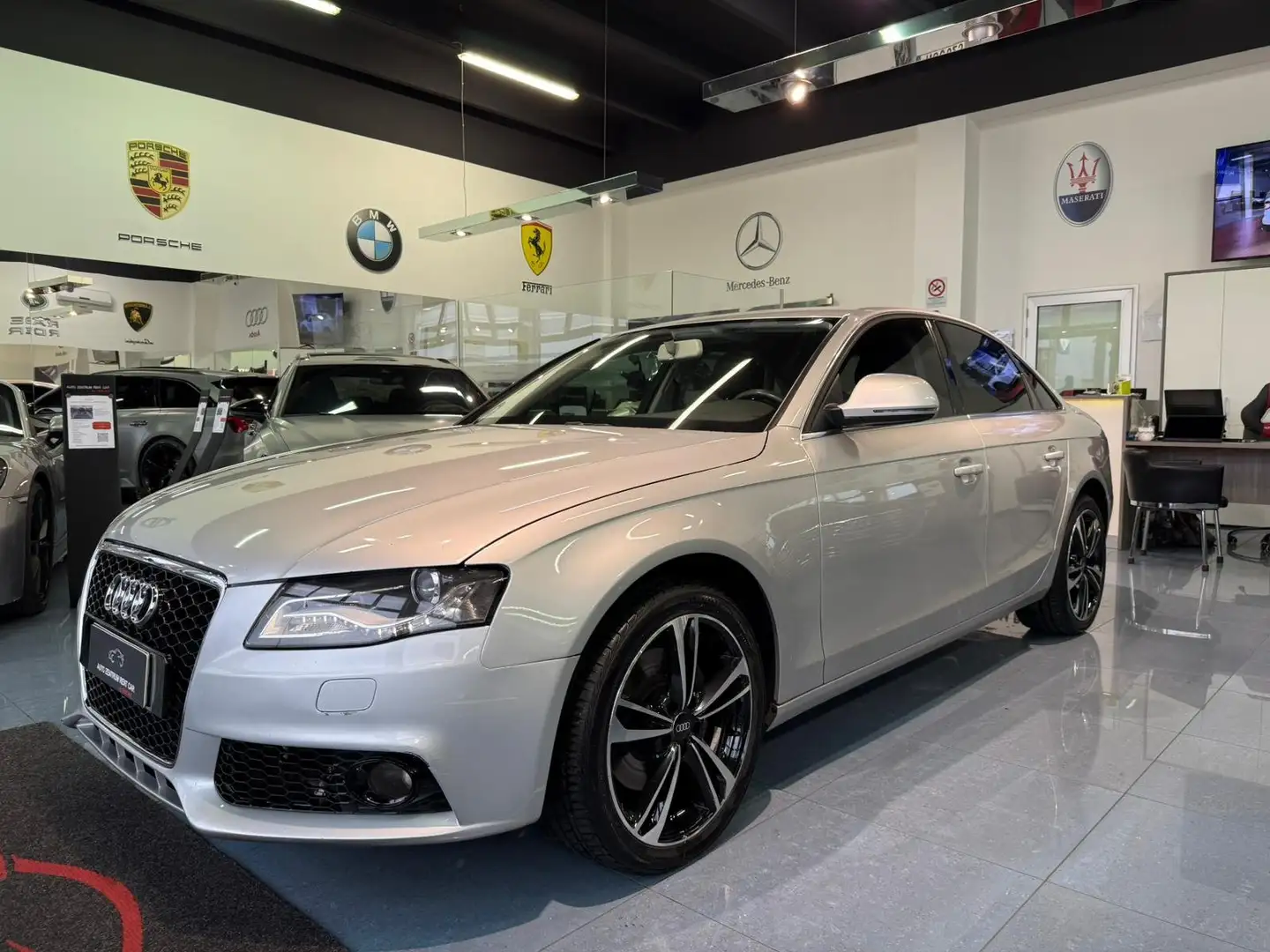 Audi A4 A4 2.7 V6 tdi Advanced multitronic fap Silber - 2
